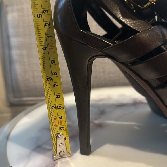 Tory Burch Gladiator Heels. Brown leather - size 6.5M - Picture 5 of 17